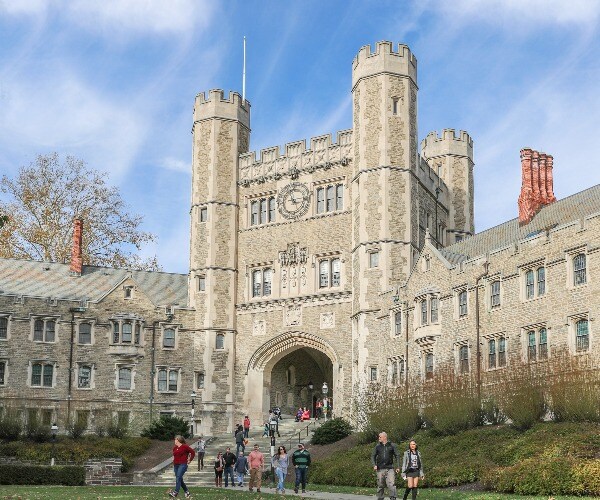 Princeton Scraps Plan to Bring Undergraduates Back Onto Campus