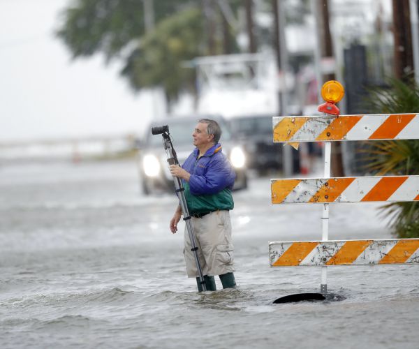 Tropical Storm Cristobal Makes Landfall on Mexico Gulf Coast