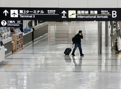 Japan Suspends New Reservations on All Incoming Flights