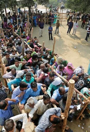 The Effects of India's Currency Reform? "Chaos" Say Analysts