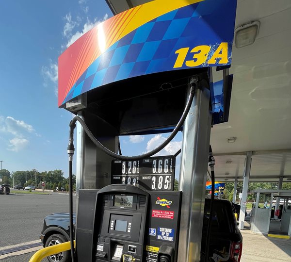 Oil Drops to below $66, Lowest since May, on Demand Concerns