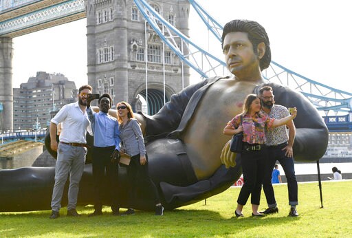 Giant Statue of Bare-chested Jeff Goldblum Pops up in London