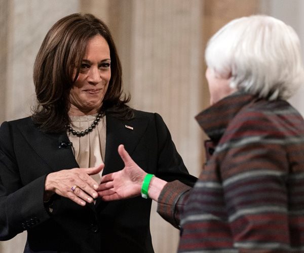 Harris, Yellen Tout Unions' 15% Higher Wages