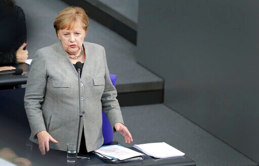 Merkel to Meet Putin in Moscow for Talks on Mideast Crises