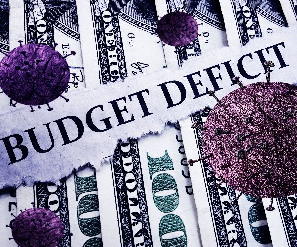 US Budget Deficit for Current Year Hits Record $2.1 Trillion