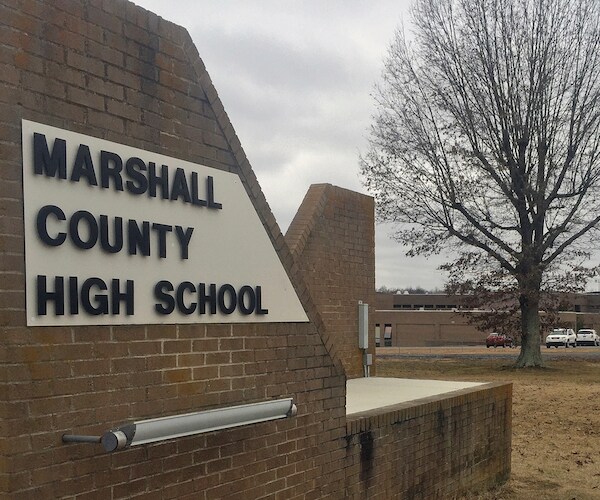 Marshall County HS Shooting: 1 Dead, 7 Hospitalized, Suspect Held