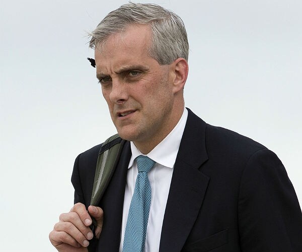 Obama Chief of Staff Urges Bipartisan Approach to Russia Probe