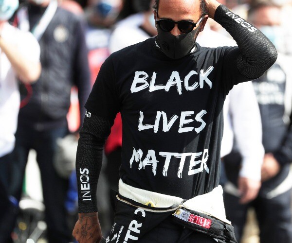 Poll Worker Fired for Turning Away Voters With BLM Shirts