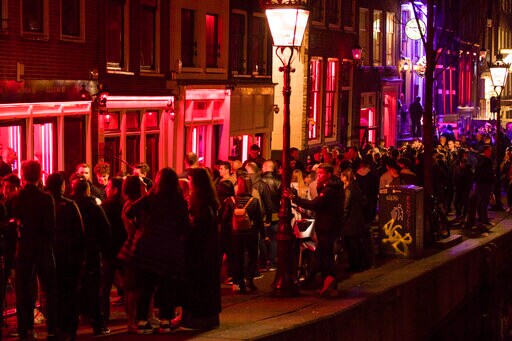 Amsterdam Bans Tour Groups from Sex Workers' Windows