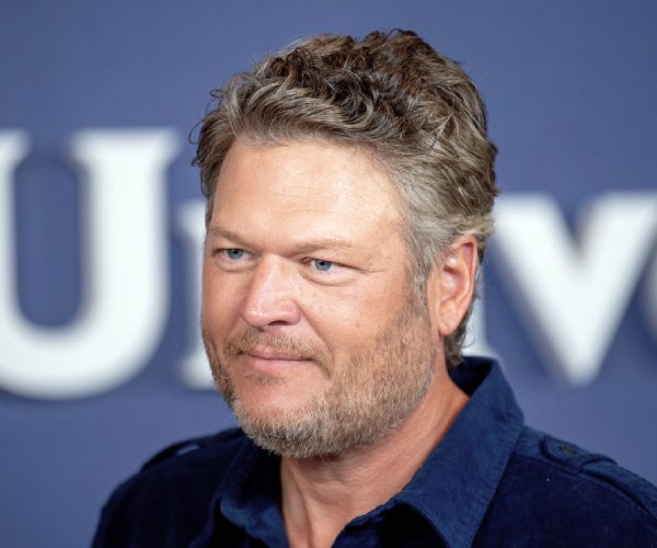 blake shelton