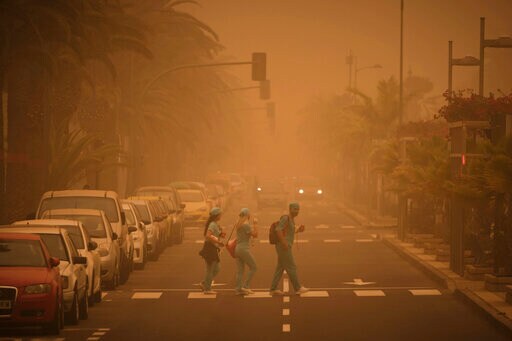 Spain Closes Airports on Canary Islands Due to Sand Storm