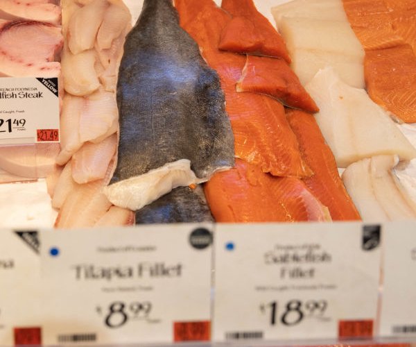 Folks at High Risk of Heart Disease May Gain From Eating Mackerel, Tuna