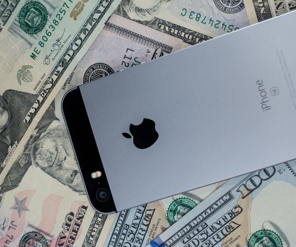 Apple Analysts See More Upside After Last Year's 86 Percent Rally