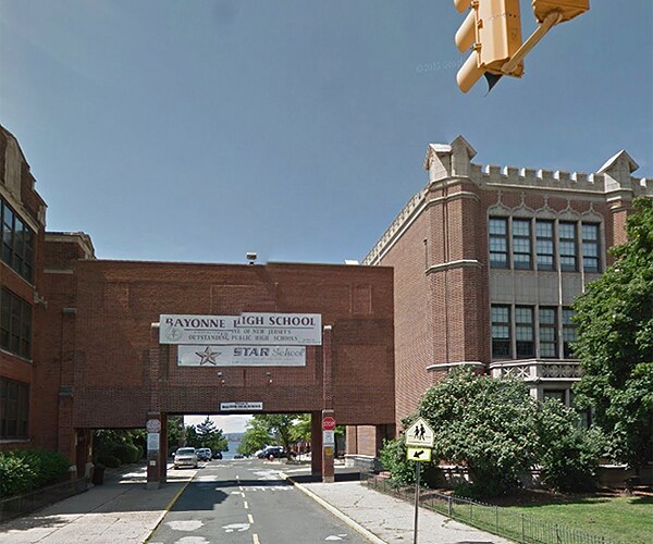 Bayonne Schools Threat Via Twitter Shuts Down New Jersey District