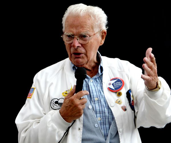 Donald Malarkey, Portrayed in 'Band of Brothers,' Has Died