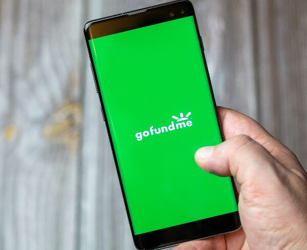 GoFundMe Ends Fundraiser for Canada Convoy Protesters 