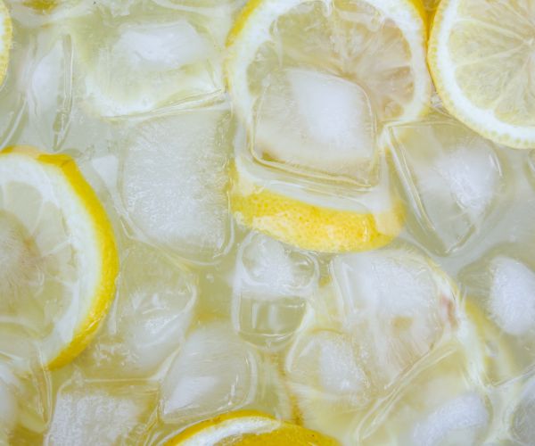 Girl Fined for Lemonade Stand Before Town Council Apologizes