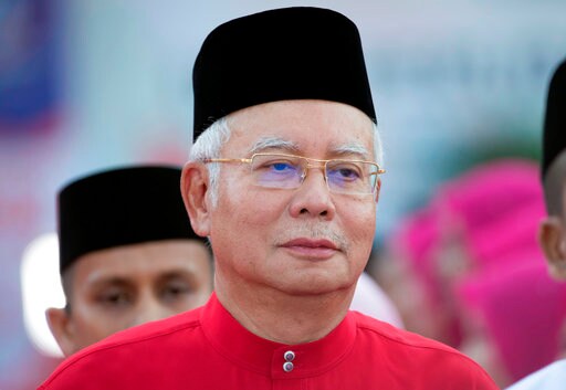 Scandal-hit Malaysia PM to Dissolve Parliament before Polls