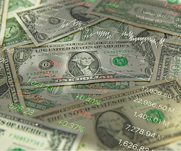 Wall Street Bonuses Set to Drop as Banks Focus on Cost Cuts