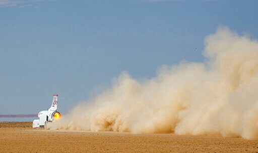 Bloodhound Aims to be World's Fastest Car in South Africa