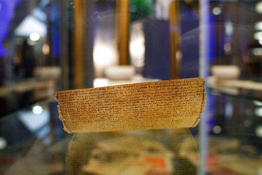 Paris: Rare Manuscripts to be Sold from Alleged Pyramid Scam