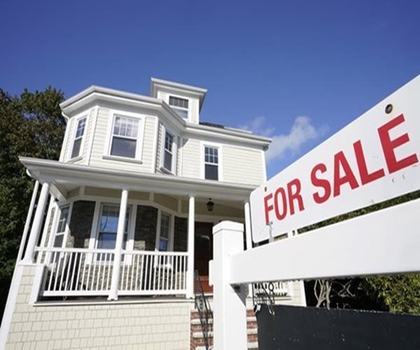 U.S. Mortgage Applications Rise as Mortgage Rates Edge Down -MBA