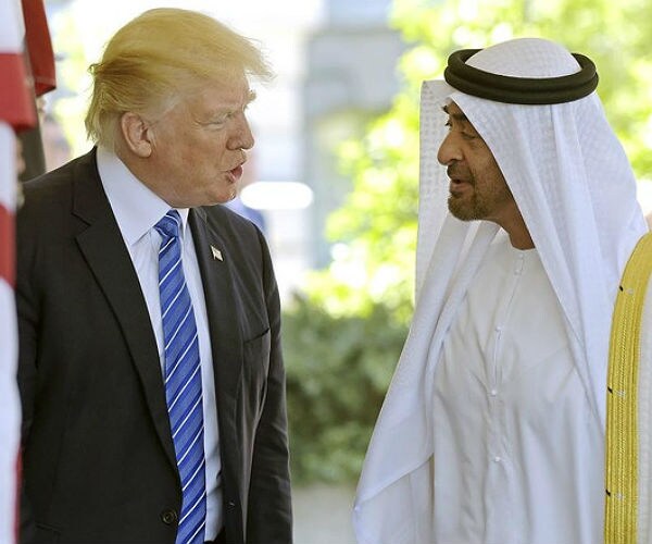 Trump to Host UAE Crown Prince, Calls for Gulf Unity
