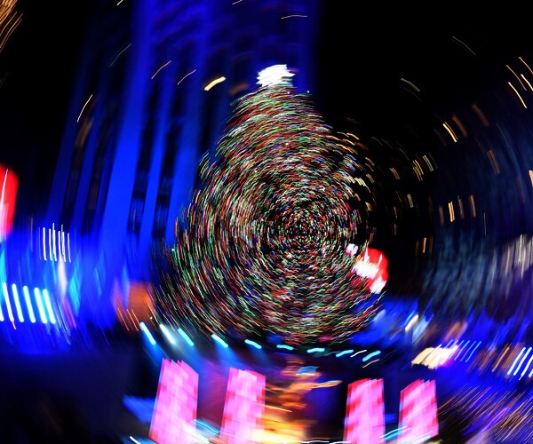 Rockefeller Tree Lighting 2017 Attracts Thousands