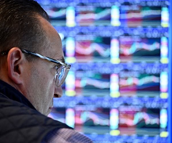 Dow Tumbles 800 Points, Enters Correction