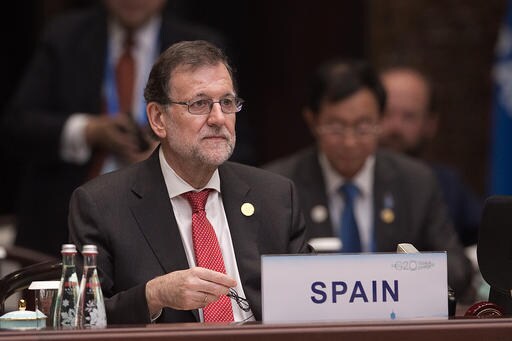 Spain's King Coaxes Politicians to End 9-month Gov't Limbo