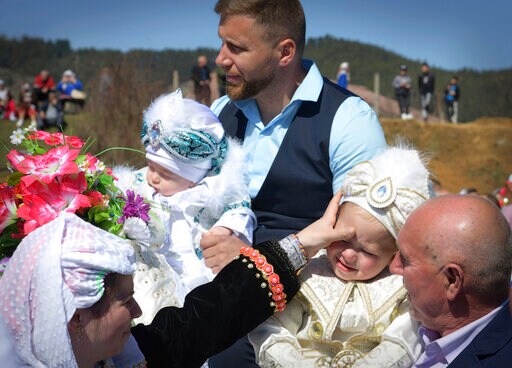 Bulgarian Muslims Hold Circumcision Festival Despite Virus
