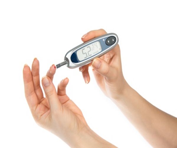 Slightly High Blood Sugar Raises Risk for Heart and Kidney Disease