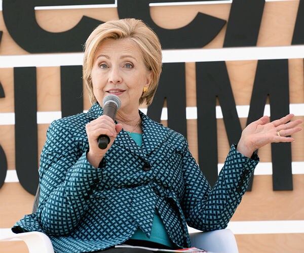 Clinton Pollster Mark Penn: Time for Her to 'Get Off' Loss to Trump