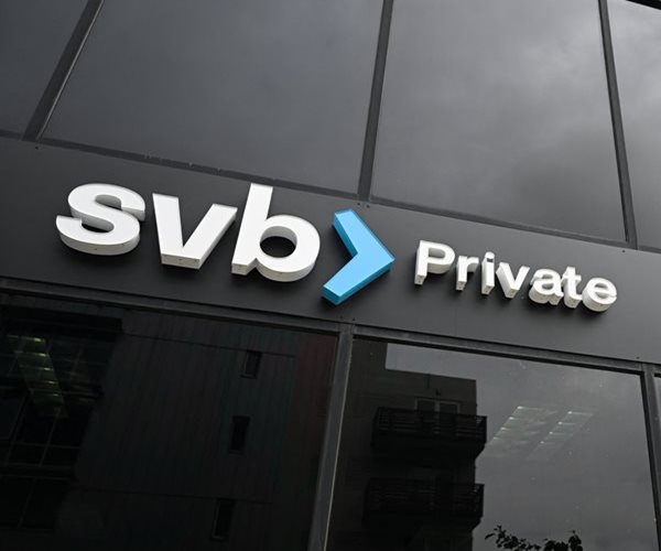 US Bank Deposits Fell at Record Pace in Q1: FDIC