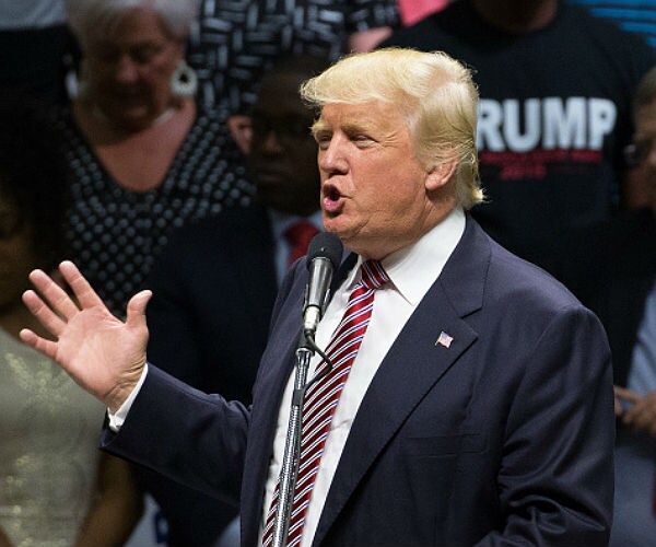 Chicago Police: Trump Lied About Meeting With 'Top' Cop