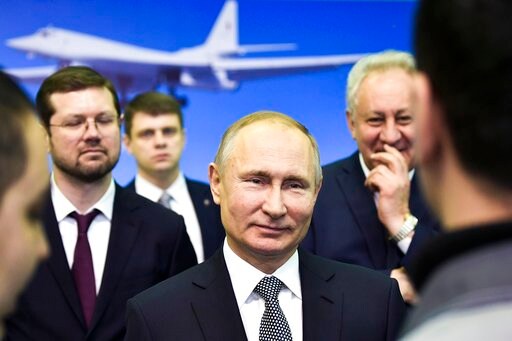 Putin Hails Upgraded Russian Strategic Bomber