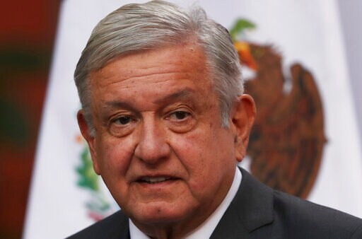 Mexico's Leader Speaks with U.S. President-elect by Phone