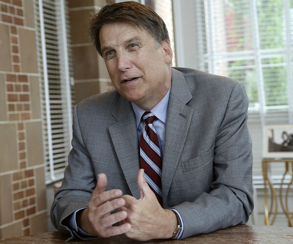 McCrory Campaign Rips Nick Jonas, Demi Lovato for Yanking NC Concerts