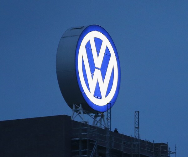 Volkswagen Pickup Truck Surprises at NY Auto Show