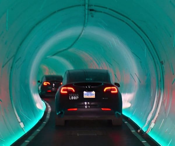 Musk's Underground Vegas Tunnels Face Safety Scrutiny