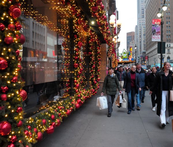 US Holiday Sales to Grow at Slowest Pace Since 2018: Report