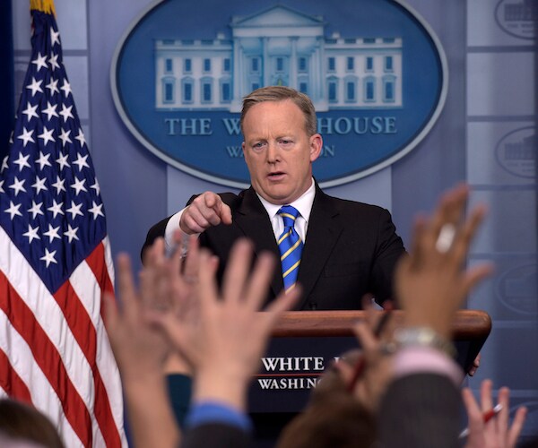 Spicer: Taking Questions From Non-Traditional Media on Purpose