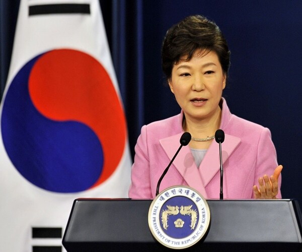Park Faces Impeachment Threat as Prosecutors See Collusion