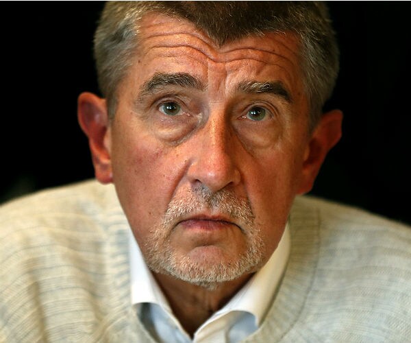 Populist Billionaire Front-Runner in Czech Election