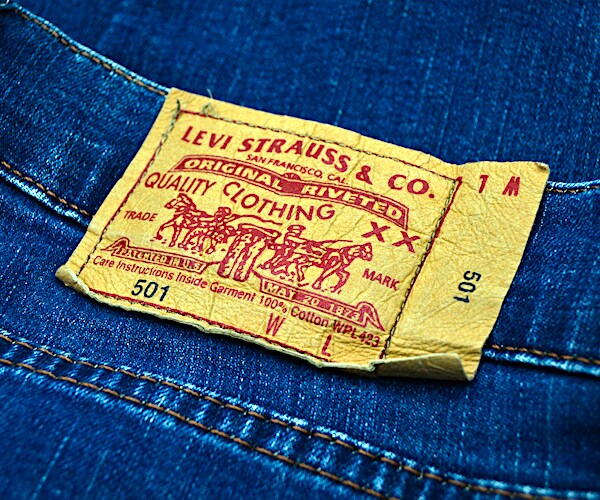 levi's tag on jeans 
