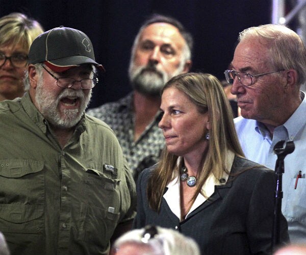 Military Mom Booed at Pence Rally Over Khan Question 