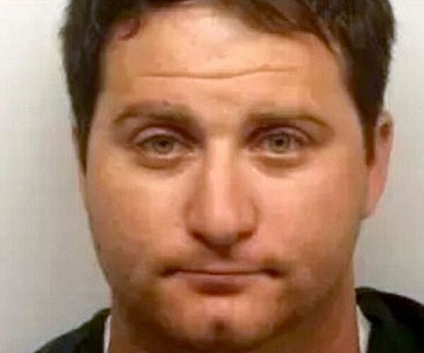 Emelia Holden, Waitress in Georgia, Takes Down Man Who Groped Her