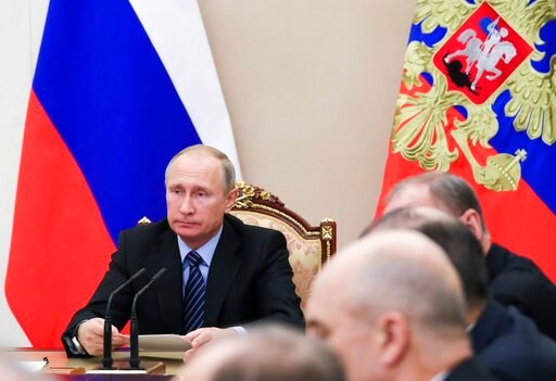 Kremlin Says Putin and Trump Likely to Meet in Vietnam