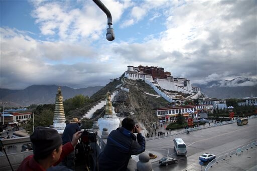 China Micromanages Tibet, Floods it with Money to Woo Locals