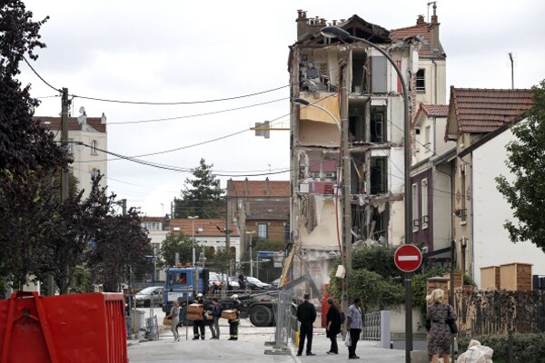 Paris Explosion Claims 8 Lives After Probable Gas Leak: Report